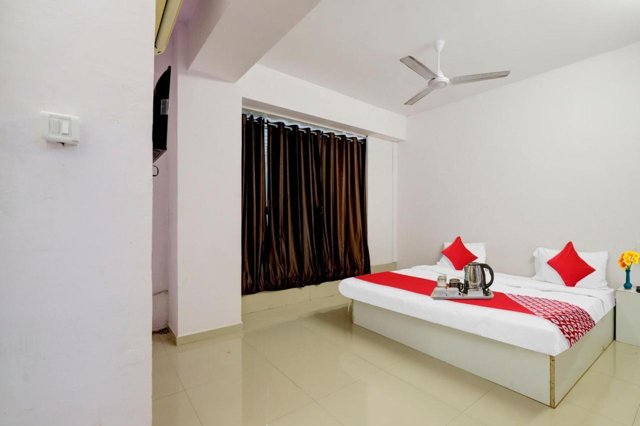 Hotel O Cozy Rooms Surate Exterior foto