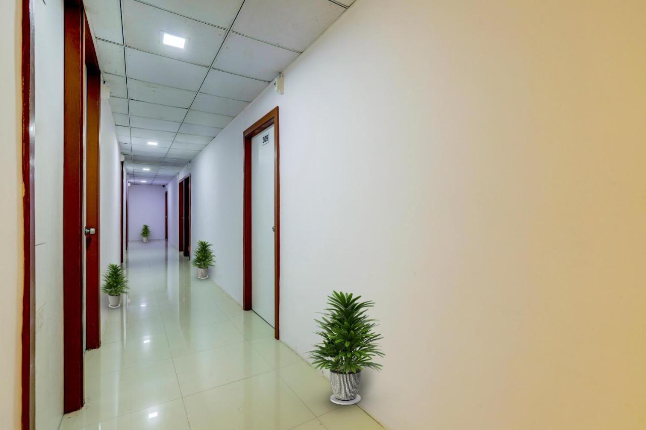 Hotel O Cozy Rooms Surate Exterior foto
